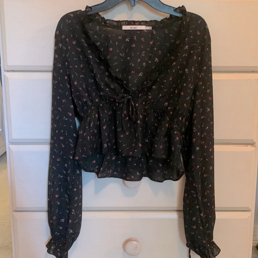 Francesca’s XS Rose blouse